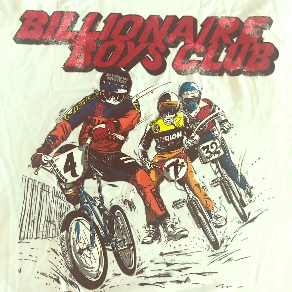 Men’s  white T-Shirt.